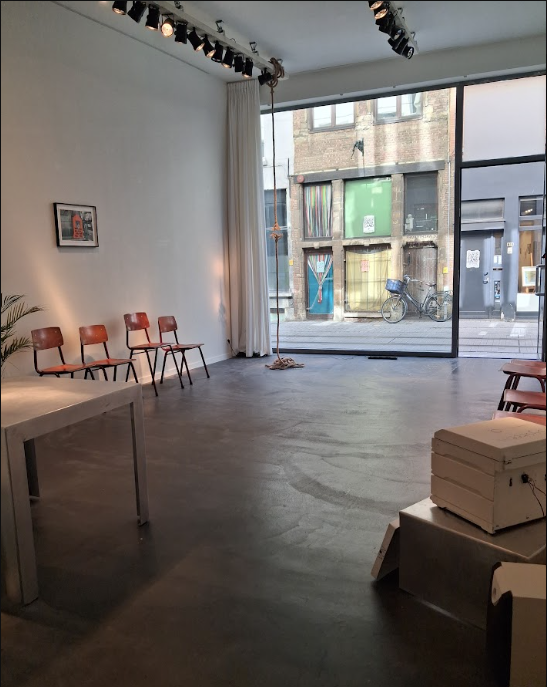 PROJECT 000 — THE WAITING ROOM
